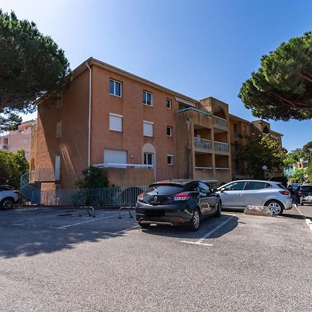 La Castillane - Appt Avec Piscine Partagee Cavalaire-sur-Mer Kültér fotó